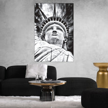 Load image into Gallery viewer, Statue of Liberty Black &amp; White Art Print
